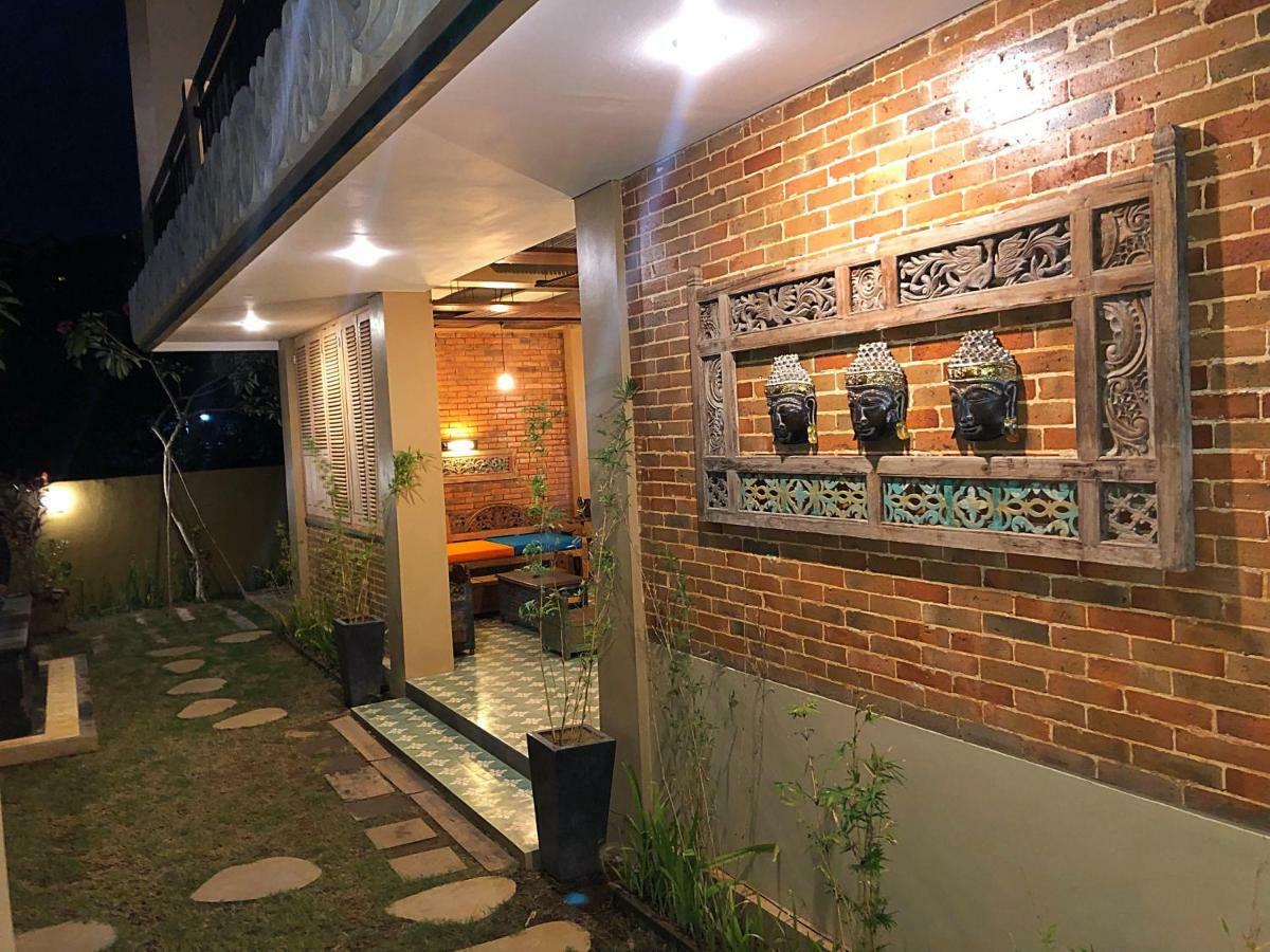 Bukawa Lodge Jimbaran Esterno foto
