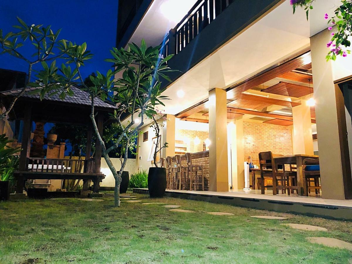 Bukawa Lodge Jimbaran Esterno foto